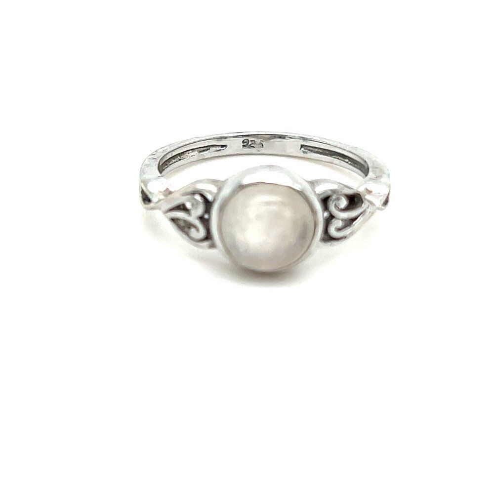 Silver 925 Moonstone (??) Ring - image 2